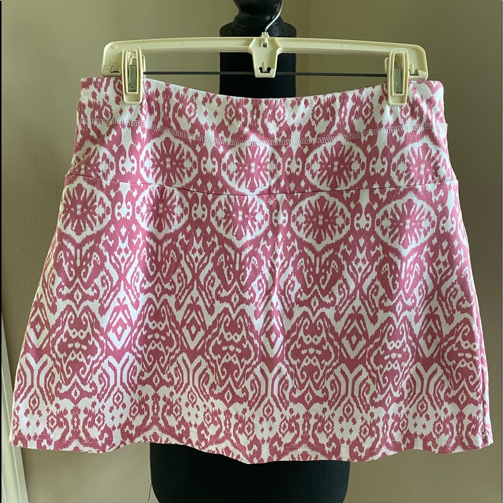 Super cute Skort 🎀 NWOT Size Large